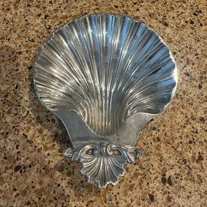 VTG SHEFFIELD ENGLAND REPRODUCTION OF DESIGN 1700-1800 CLAM SHELL CANDY DISH
